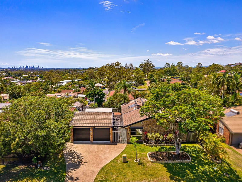 8 Armstrong Way, Highland Park, Qld 4211