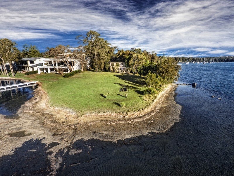 68 Gordon Ave, Summerland Point, NSW 2259 Property Details