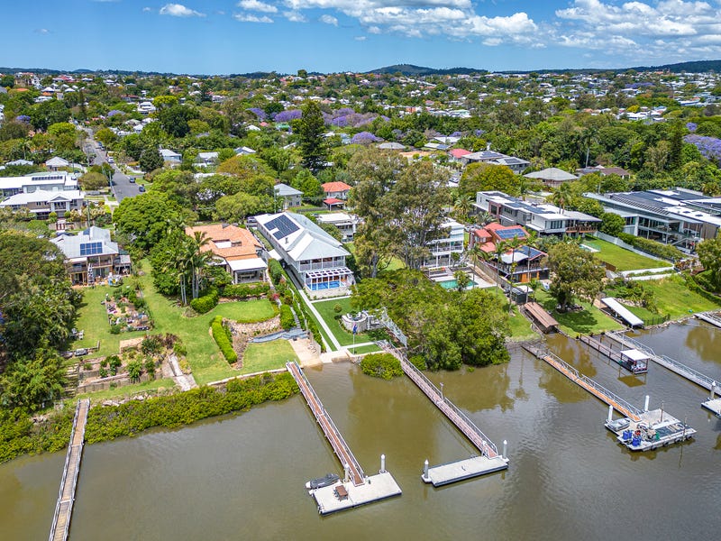 29 Brisbane Corso, Fairfield, Qld 4103