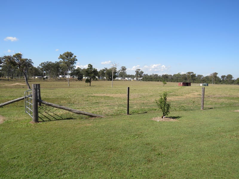 247 Lawson Street, St Helens, Qld 4650