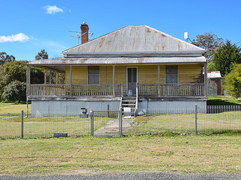 5 Logan Street, Tenterfield, NSW 2372