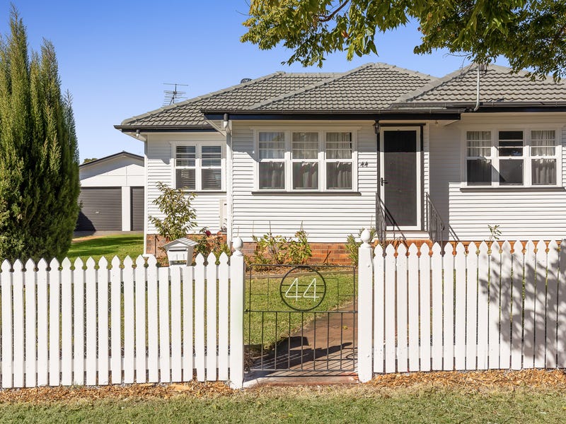 44 Gordon Avenue, Newtown, Qld 4350