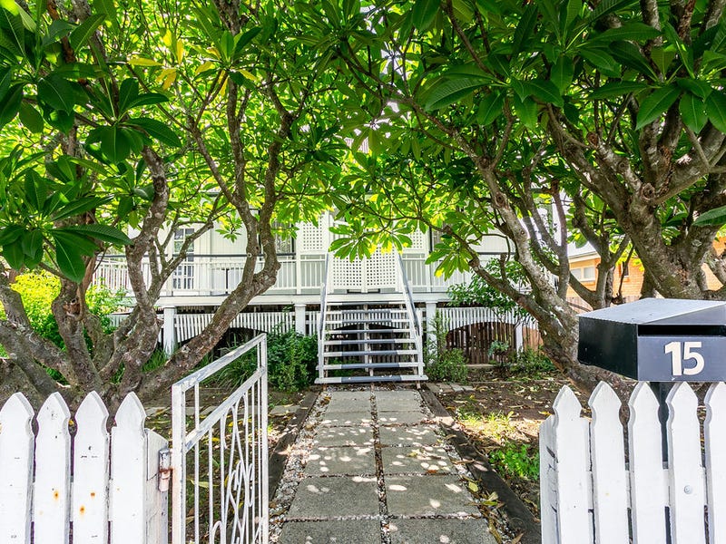 15 Pine Street, North Ipswich, Qld 4305