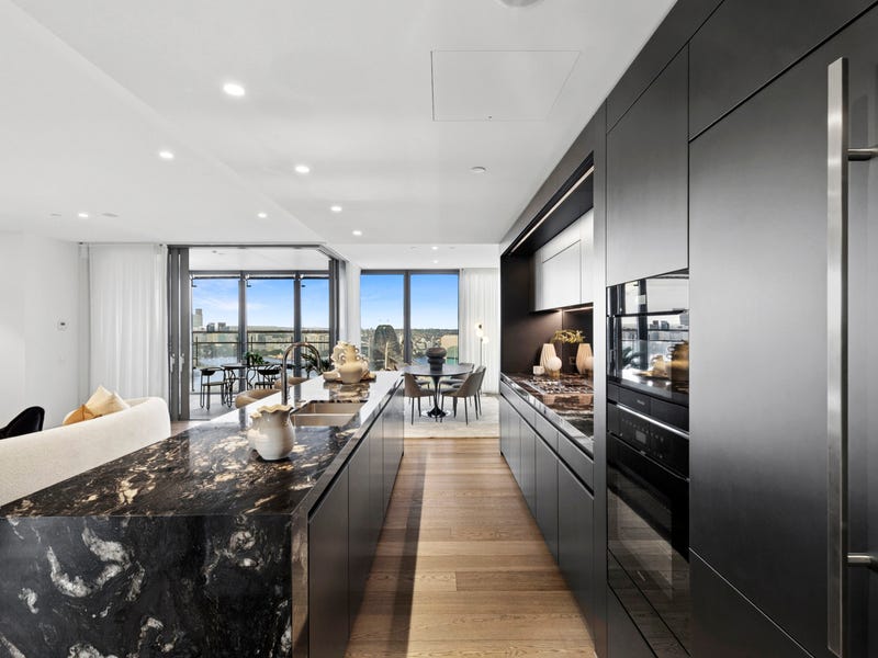 51C/2 Watermans Quay - Property image 10 of 32