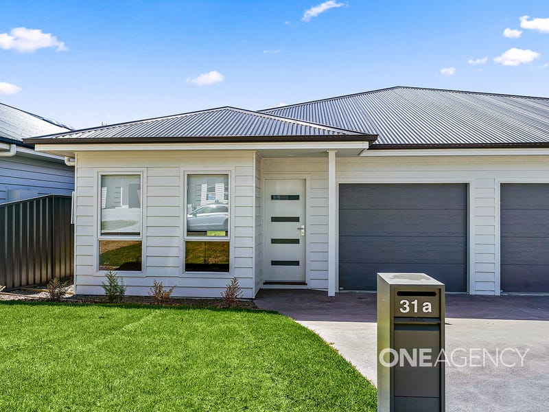 31 Lancing Avenue, Sussex Inlet, NSW 2540