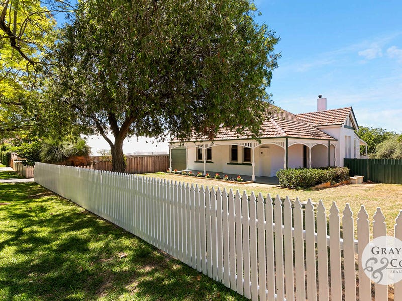 10 Queenslea Drive, Claremont, WA 6010