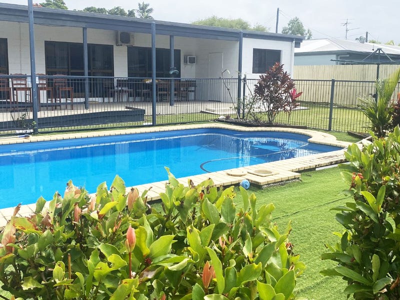 12 Holland Street, Wongaling Beach, Qld 4852