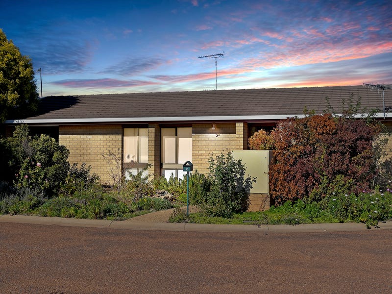 Griffith, NSW 2680 Sold Property Prices & Auction Results Pg. 2