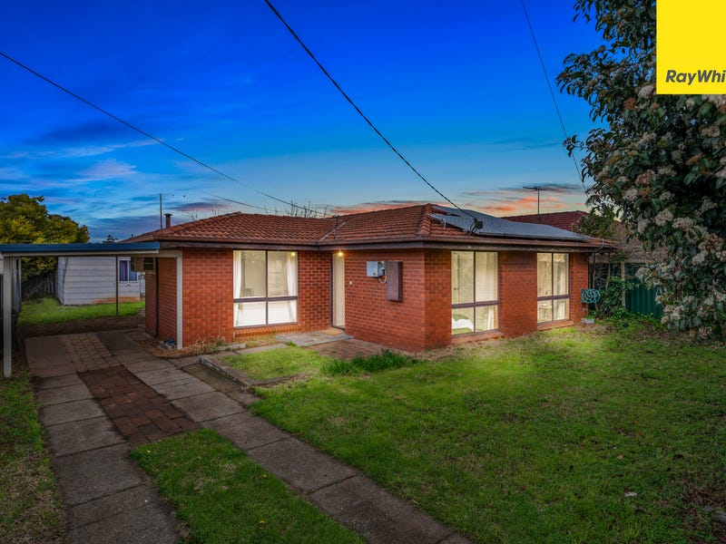 61 Centenary Avenue, Melton, Vic 3337