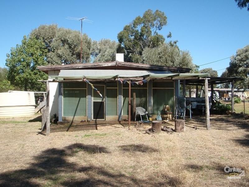 Address available on request, Willows Gemfields, Qld 4702 Property