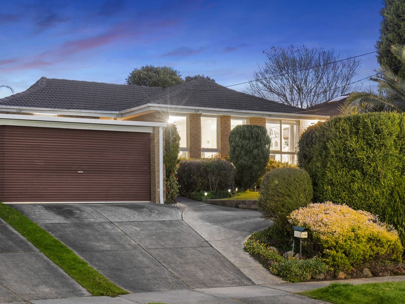 216 Outlook Drive, Dandenong North, Vic 3175