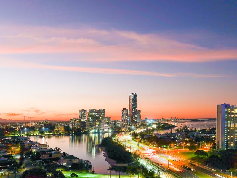 64/20 Commodore Drive, Surfers Paradise, Qld 4217