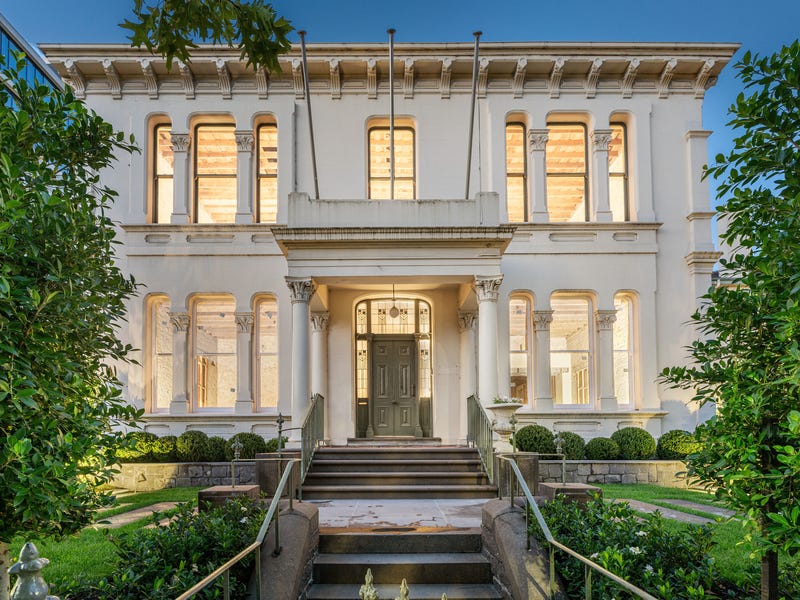 250260 Albert Street, East Melbourne, Vic 3002