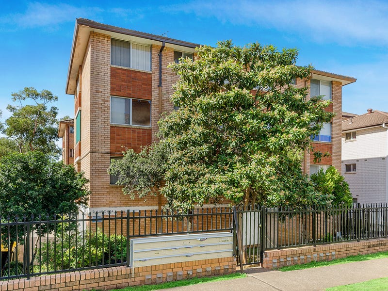 6/2 Forbes Street, Warwick Farm, NSW 2170 Property Details