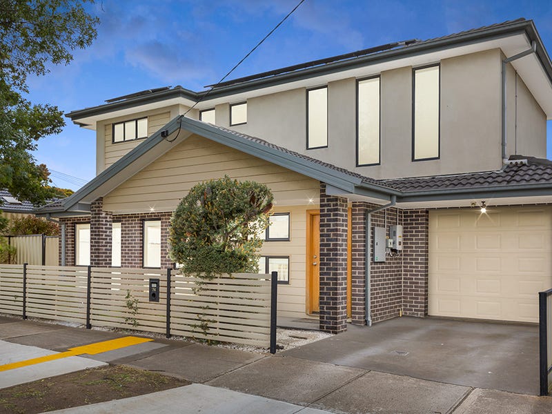 74 Blenheim Road, Newport, Vic 3015