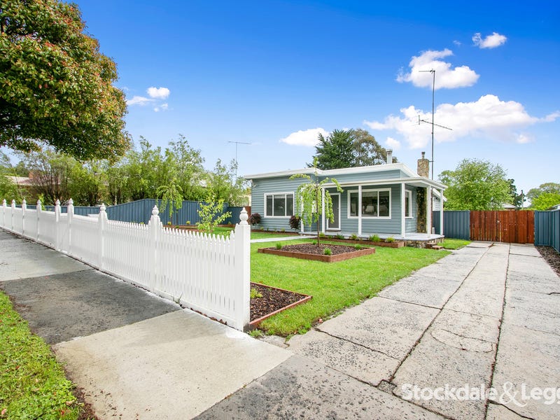 76 Fowler Street, Moe, Vic 3825