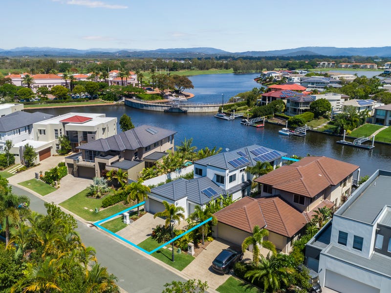 7418 Ellensbrook Drive, Hope Island, Qld 4212 Property Details