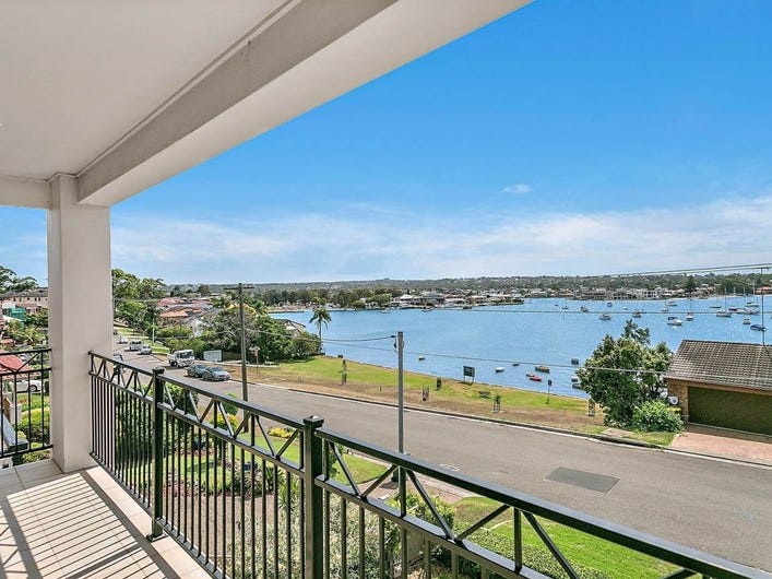 40 Holt Road, Taren Point, NSW 2229 Property Details