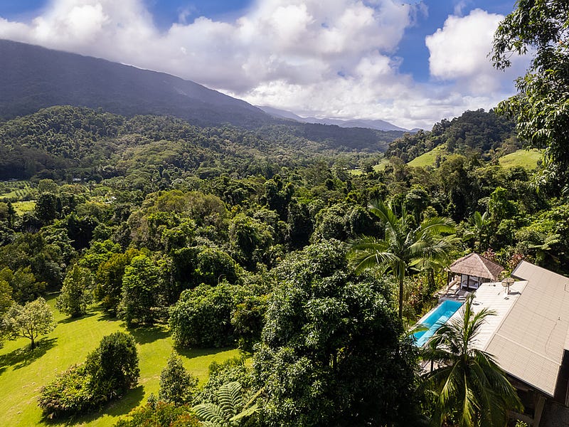 52 Kingfisher Lane, Whyanbeel, Qld 4873