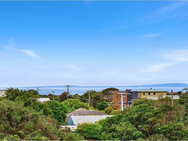 74 Seaview Street, Blairgowrie, Vic 3942