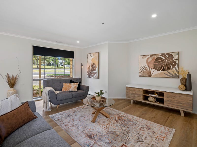 111 Mt Dandenong Road, Ringwood East, Vic 3135