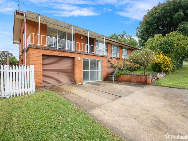 16 Merinda Place, Armidale, NSW 2350