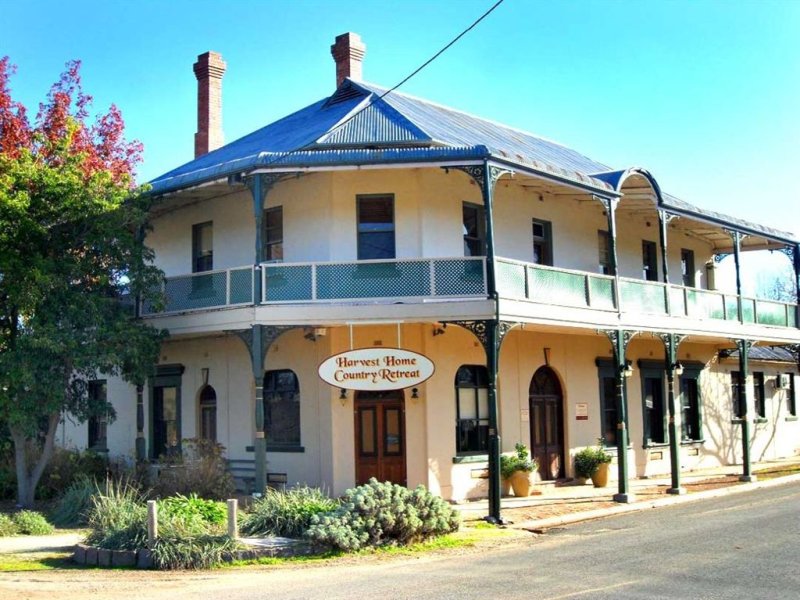 1 Bank Street, Avenel, Vic 3664 Property Details