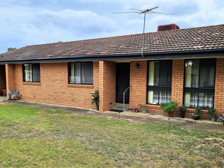 129 Hawdon Court, Howlong, NSW 2643