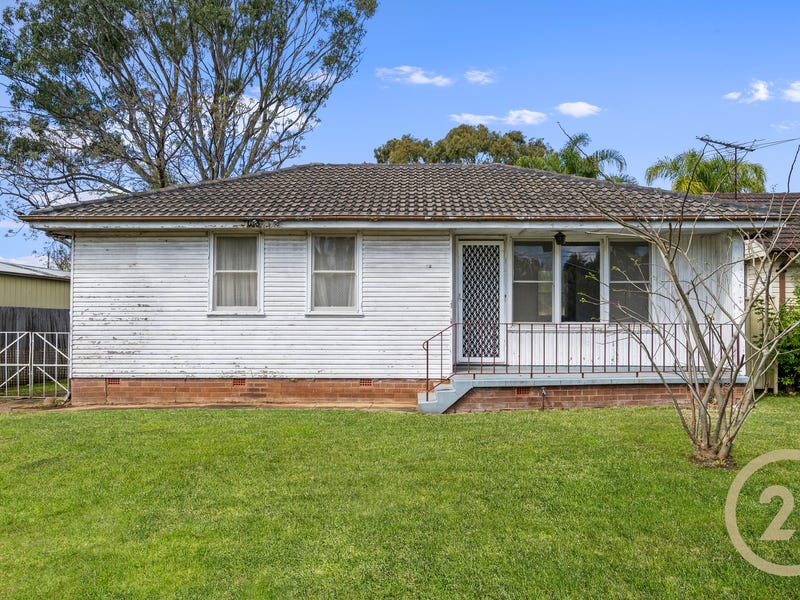 32 Grove Street, Casula, NSW 2170