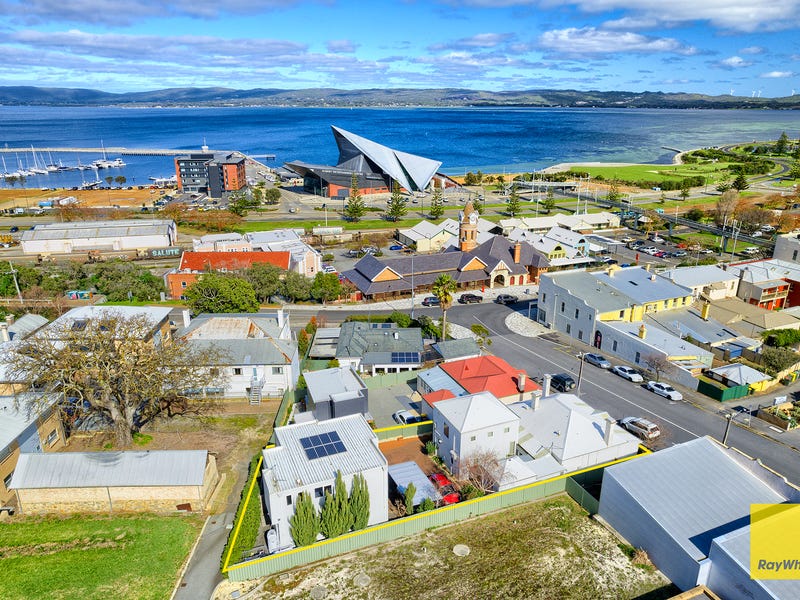 32 Spencer Street, Albany, WA 6330