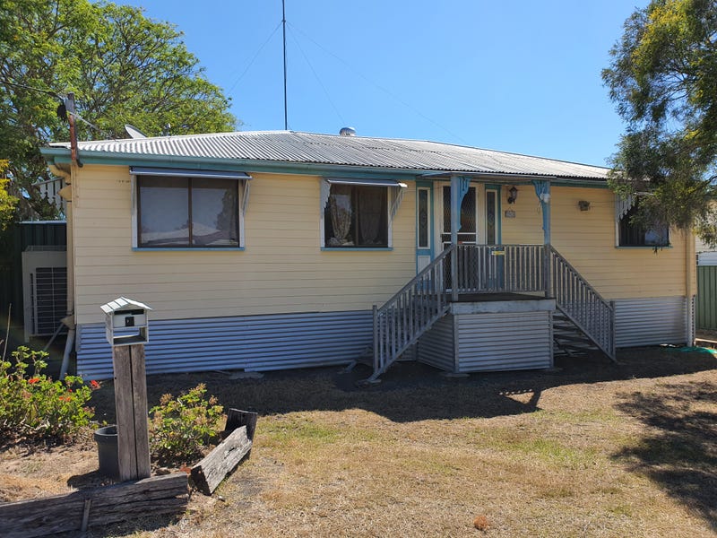 8 Bell Street, Monto, Qld 4630