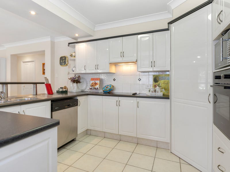 64 Kimberley Circuit, Banora Point, NSW 2486