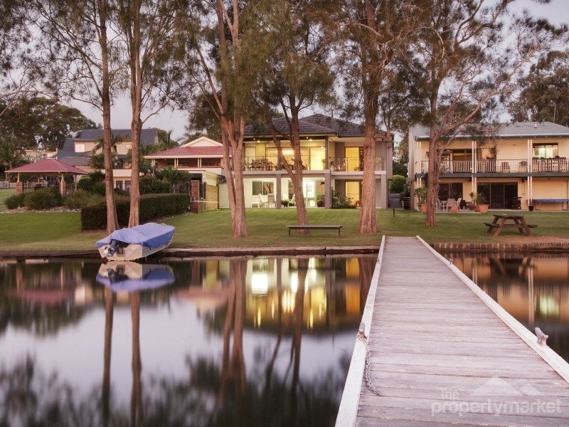 30 Gordon Avenue, Summerland Point, NSW 2259 Property Details