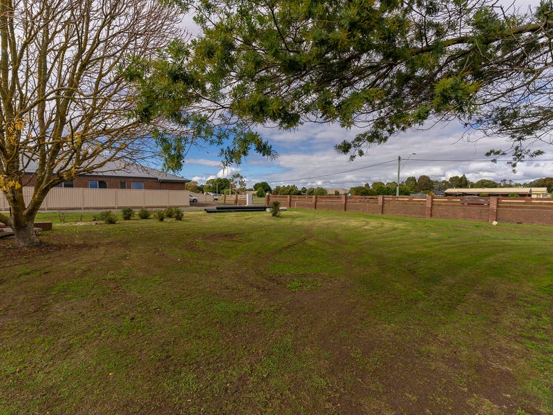 9 Sharpes Road, Miners Rest, Vic 3352