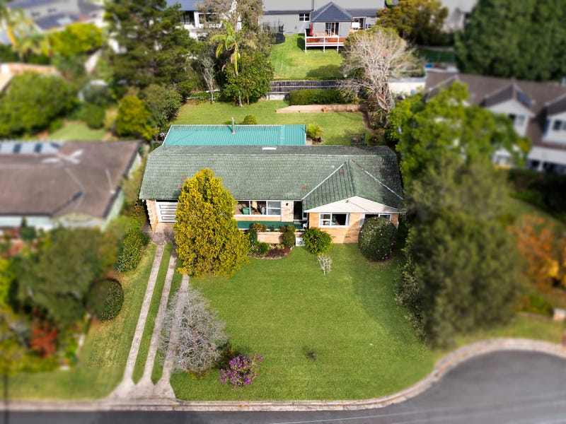 4 Massey Place, St Ives Chase, NSW 2075