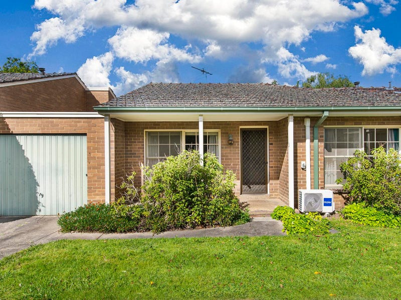 3/1 Leopold Cres, Mont Albert, Vic 3127