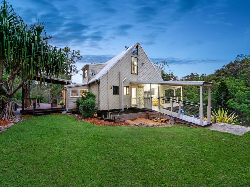 12 Branch Creek Road, Clear Mountain, Qld 4500 Property Details