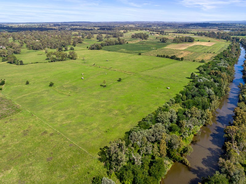 1300 Greendale Road, Wallacia, NSW 2745