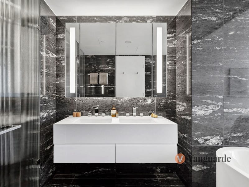 51C/2 Watermans Quay - Property image 13 of 32