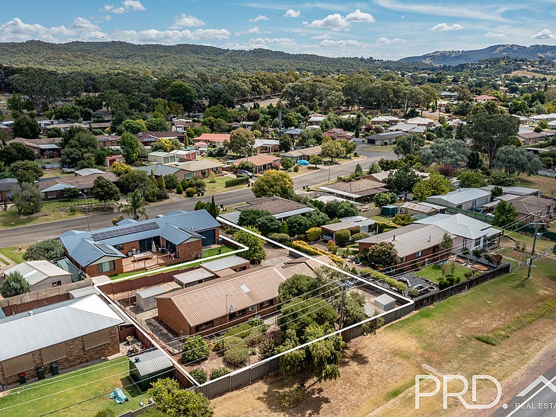 12 Bottlebrush Drive, Tumut, NSW 2720