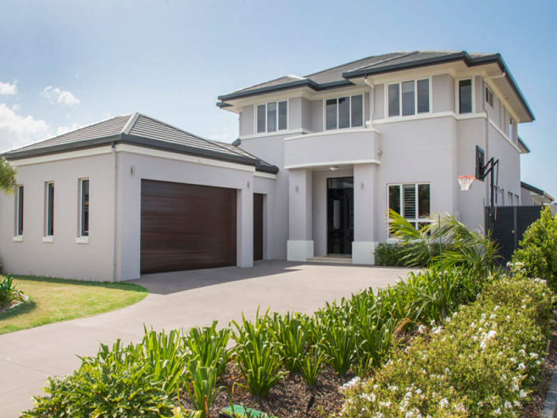 2605 Gracemere Circuit North, Hope Island, Qld 4212 Property Details