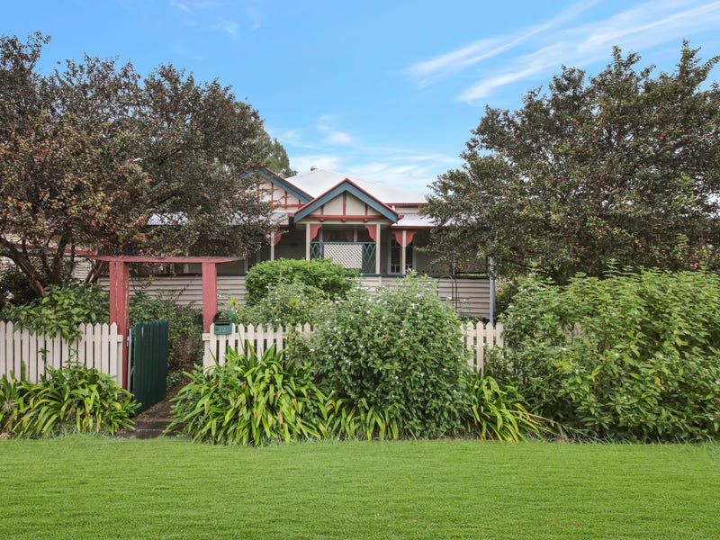 12 Albert Street, Rosewood, Qld 4340