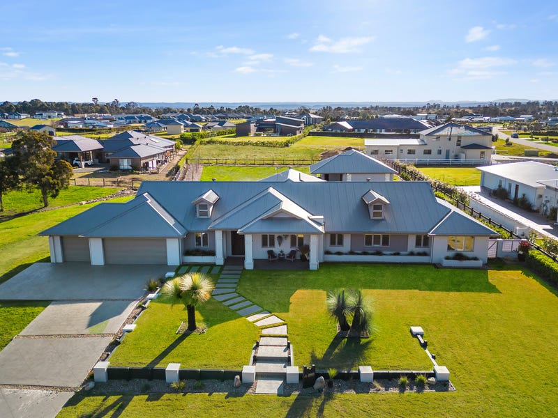 4 Ganton Way, Luddenham, NSW 2745