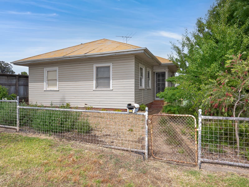 102 Vesper Street, Temora, NSW 2666