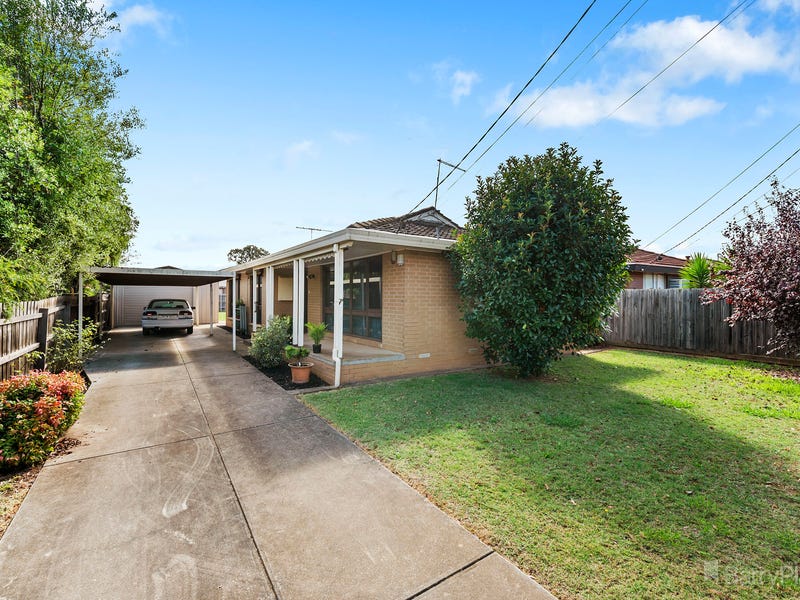 102 First Avenue, Melton South, Vic 3338