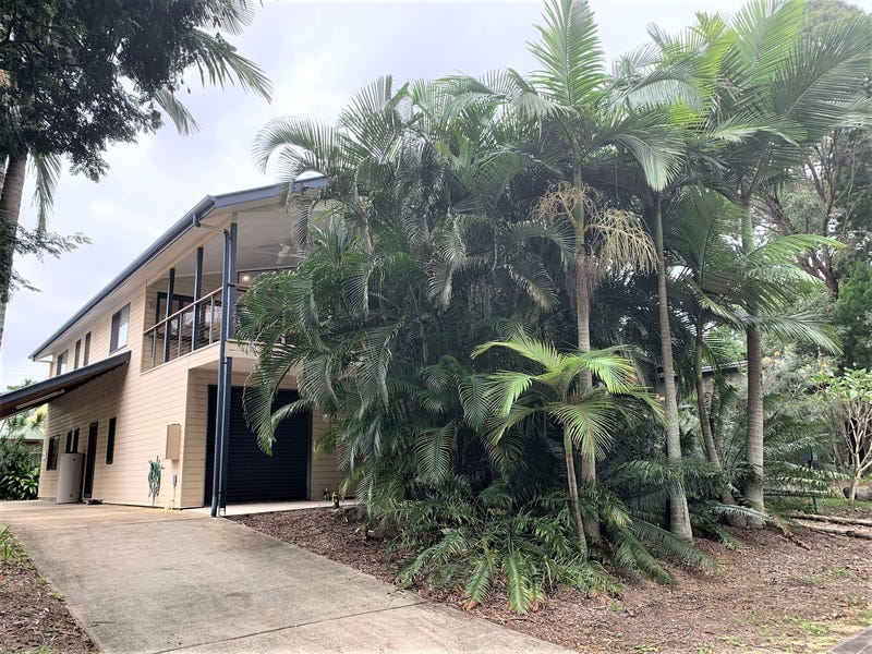 24 James Street, Coochiemudlo Island, Qld 4184