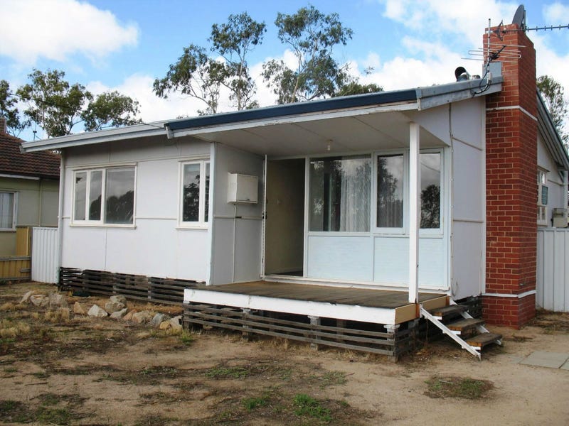 89 Caw Street, Merredin, WA 6415