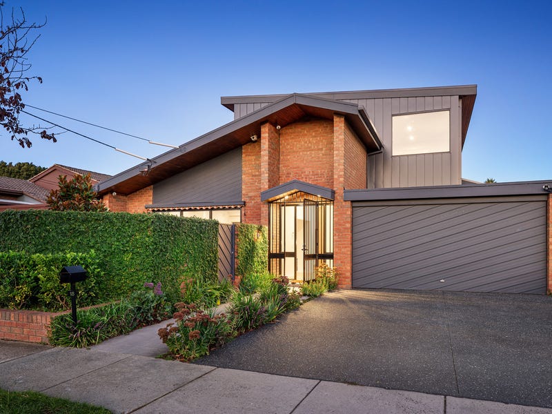 18 Harcourt Avenue Caulfield Vic 3162