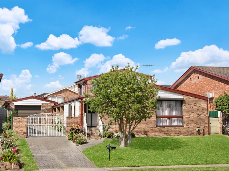 11 Thackeray Close, Wetherill Park, NSW 2164 Property Details