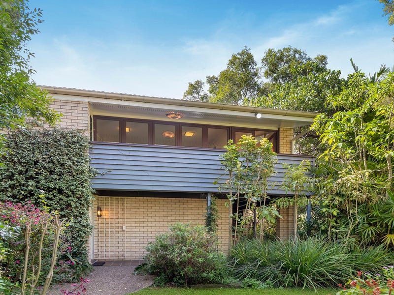 390 Cliveden Avenue, Corinda, Qld 4075